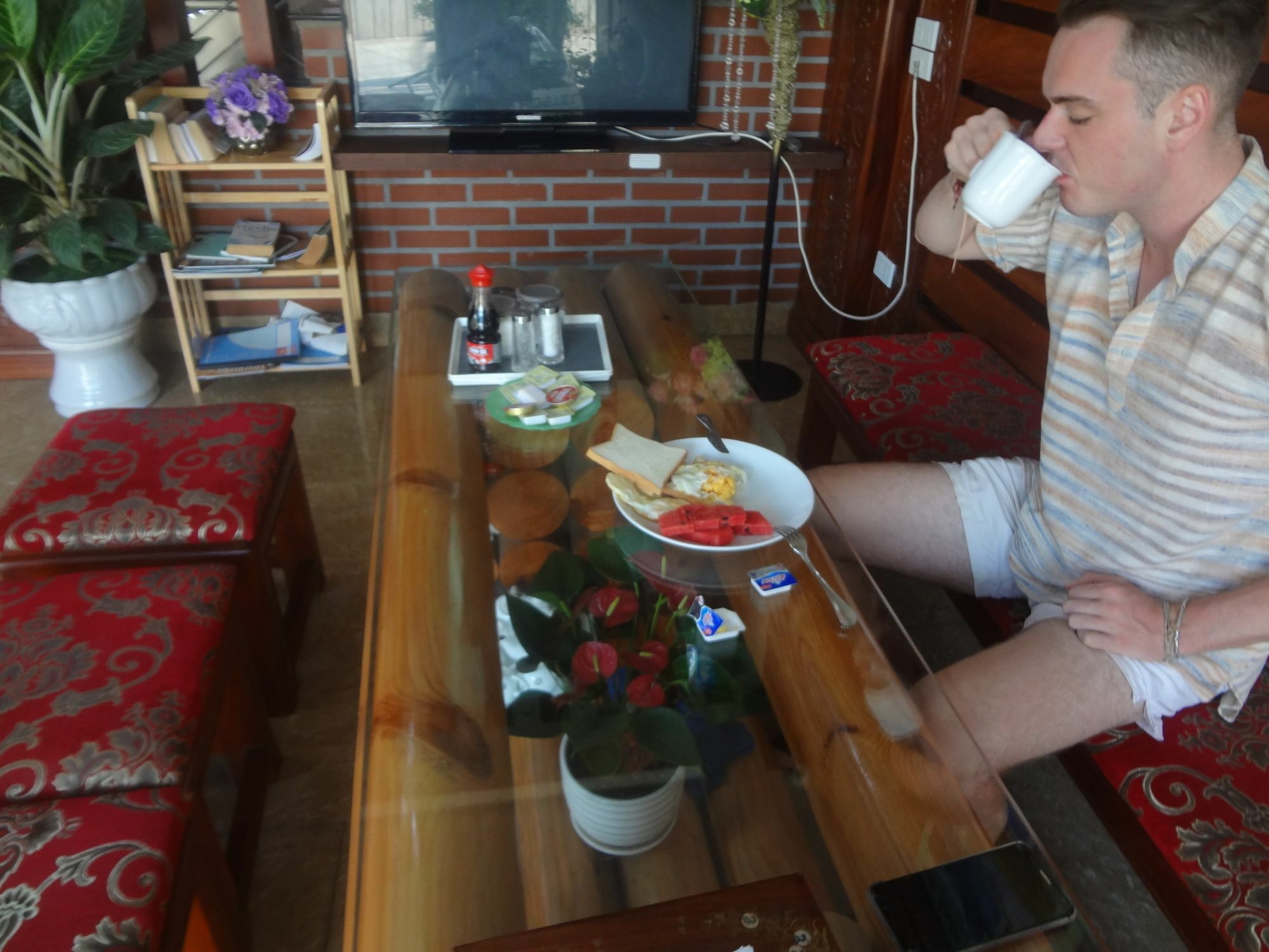 内排 河内机场青年旅馆-便利热情旅舍 外观 照片